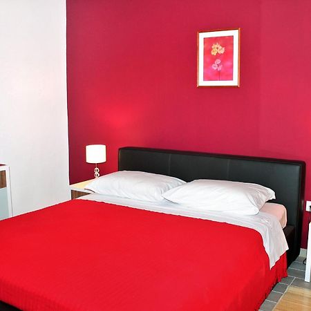 Apartments With A Parking Space Kastel Stafilic, Kastela - 5219 Rom bilde