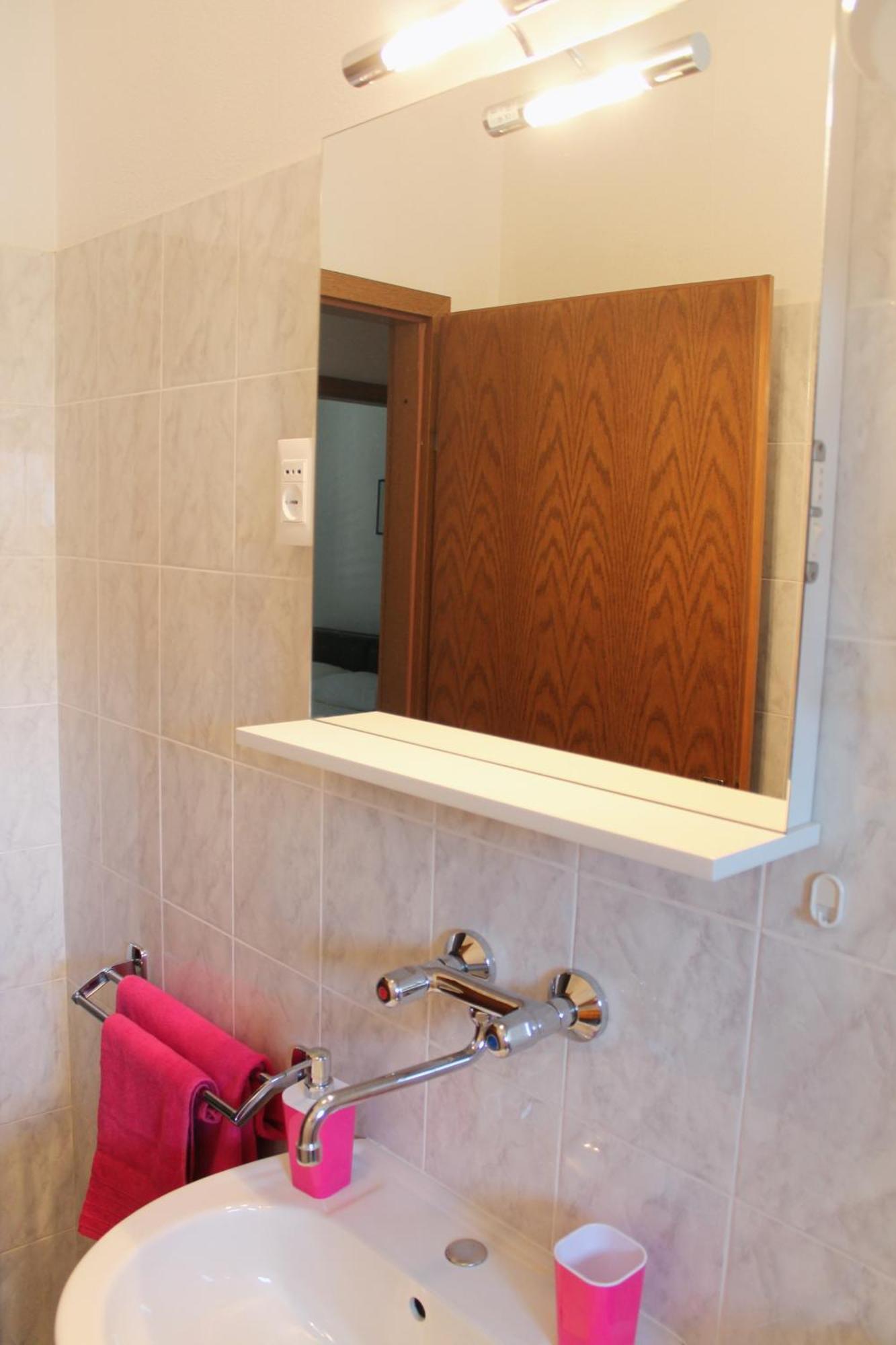 Apartments With A Parking Space Kastel Stafilic, Kastela - 5219 Rom bilde