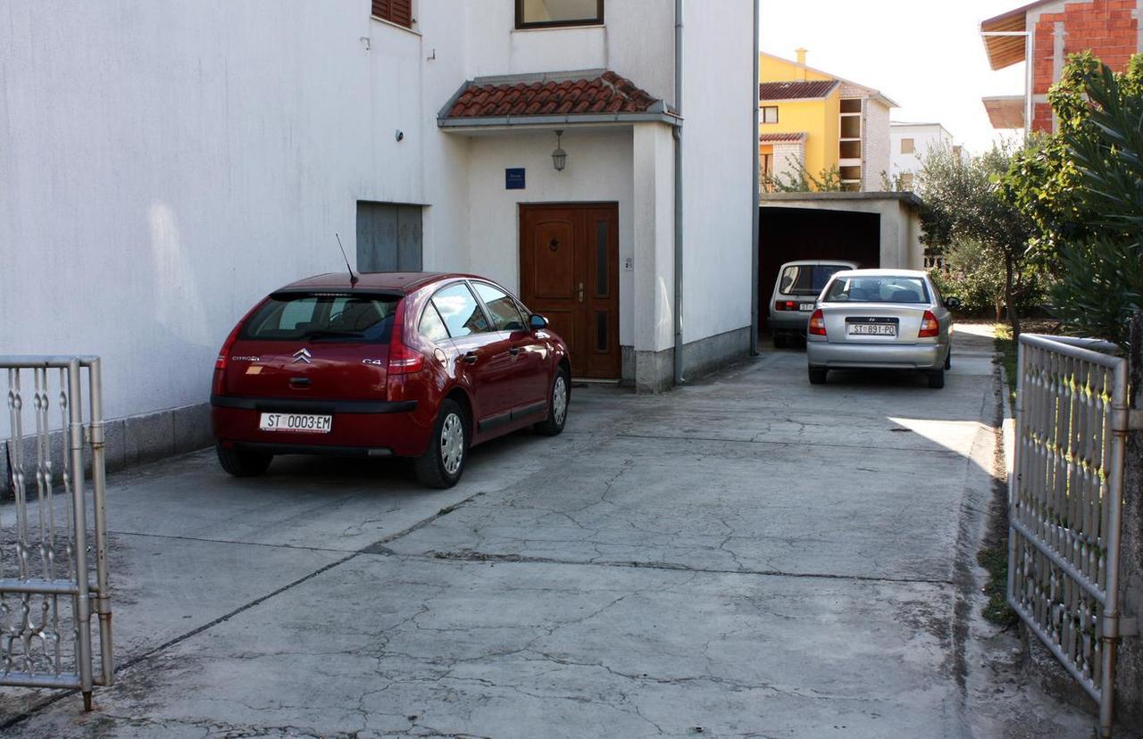 Apartments With A Parking Space Kastel Stafilic, Kastela - 5219 Eksteriør bilde